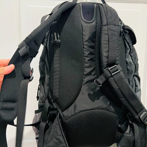 Kelty Redwing 2650 Trail Series Internal Frame Backpack Black 44L Camping - Picture 5 of 16